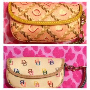 Dooney & Bourke bundle