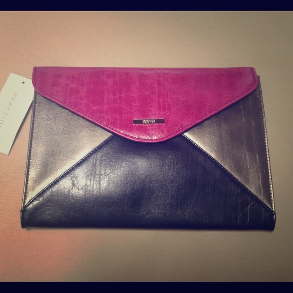 Clutches & Wallets - SOLD in Bundle✨Kenneth Cole Envelope Clutch