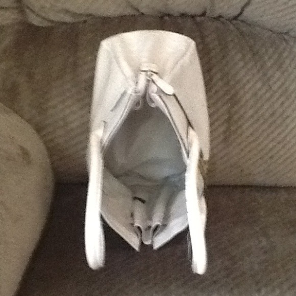 Purse - Picture 3 of 3