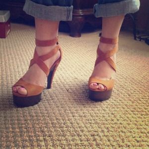 Qupid tan heels