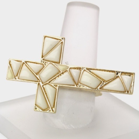 Ring - Picture 1 of 1