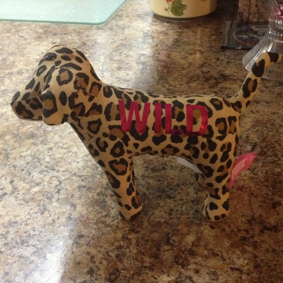 SOLD! VS PINK dog - Picture 1 of 2