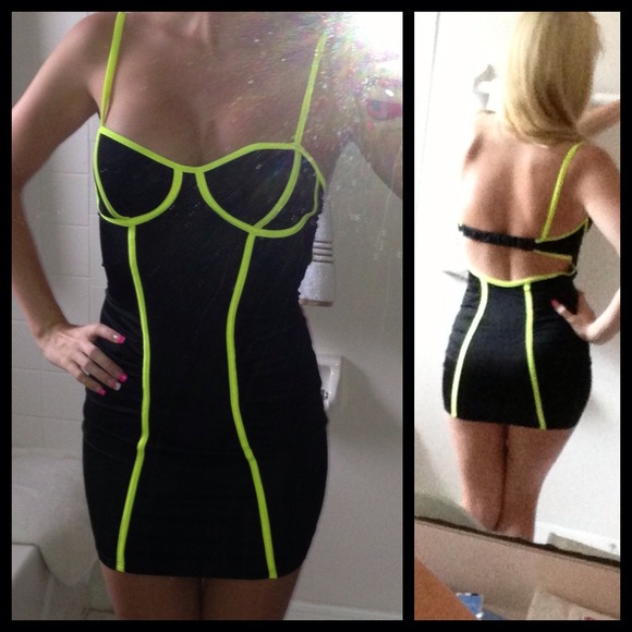 Check out @cavalli07 closet!! 💚💚💚