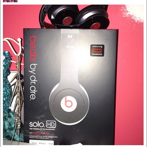 🎈Sold🎈 Beats By Dre Solo HD 🏁REDUCED🏁