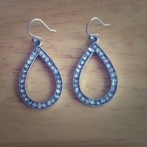 SOLD Pretty American Eagle earrings
