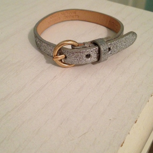 JCrew belt inspired bracelet. Love the silver ✨