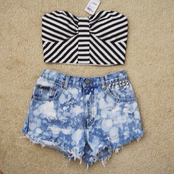 💢SOLD💢Cropped top - size small