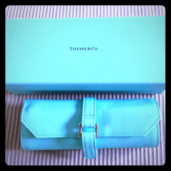 🚫SOLD🚫 Tiffany & co jewelry roll travel case