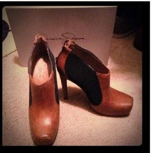 REDUCED!!!! Super cute booties!!worn once