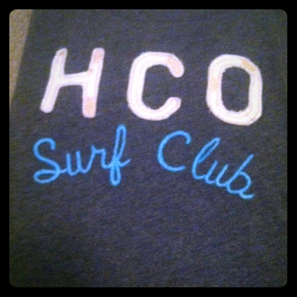 hollister long sleeve tshirt