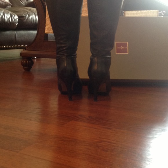 Cole Hann Butter Soft Leather Boots STUNNING - Picture 4 of 12