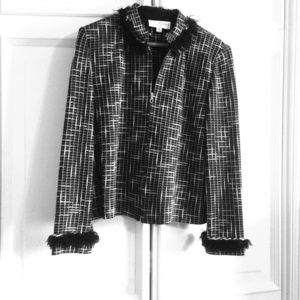 ST JOHN COLLECTION BLACK & WHITE