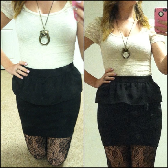 BLACK PEPLUM SKIRT - Picture 2 of 3