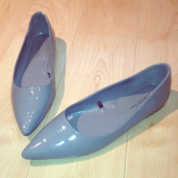 Grey Pointy Toe Flats