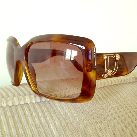 🚫SOLD🚫Dior oversized sunglasses