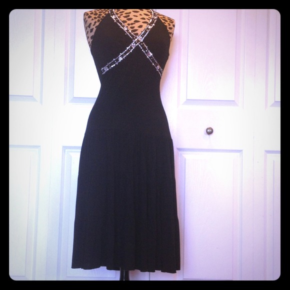 Super flattering beaded black halter dress👍