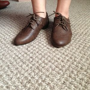 🚫SOLD Brown oxfords size 8