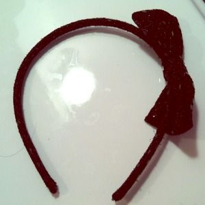 Forever 21 headband.