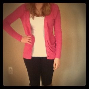 SOLD IN BUNDLE Pink American Eagle cardigan