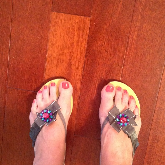 Sling back grey sandals with multicolored stones - Picture 2 of 4