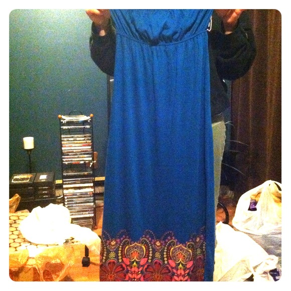 ✋On HOLD✋Blue Maxi Dress