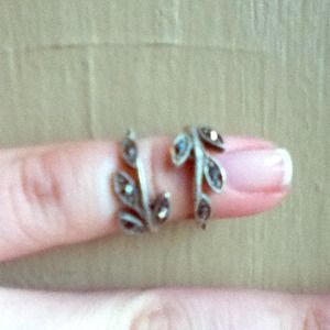 Sold in bundle! earrings