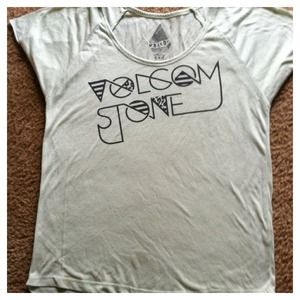 Cute volcom shirt