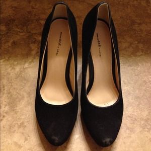 🔴TRADED!🔴 Black Wedge