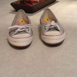Girls Nine West Sneaker / Shoes. NWOT