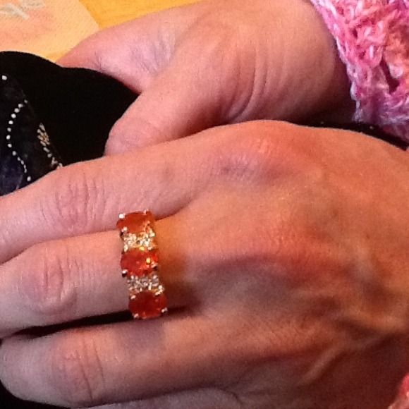 Red zircon ring in a 14k gold plated gold mounting - Picture 3 of 4