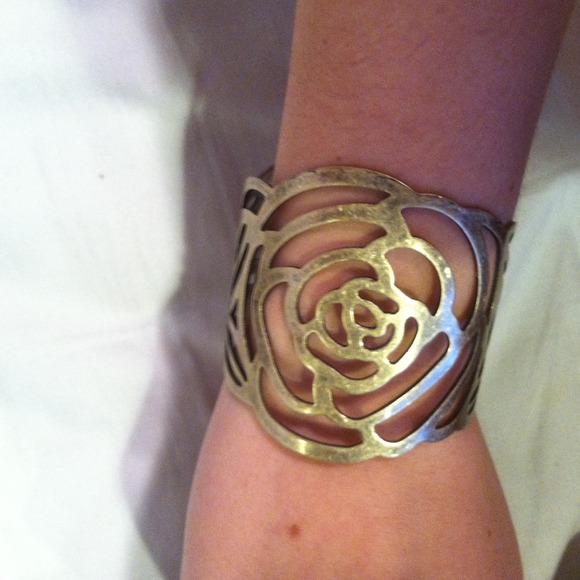 Beautiful gold bracelet