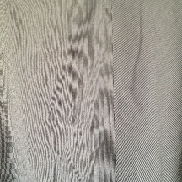 💥🔥💥 Rampage Pinstripe Ruffle Trumpet Skirt - Picture 3 of 4