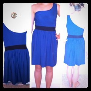 One shoulder dress