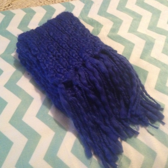 Royal Blue Cable Knit Scarf