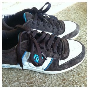 Women's suede quilted DC's