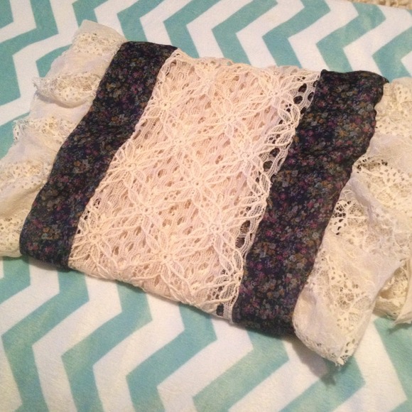 Lacey Floral Scarf