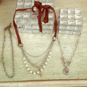 🎉🎉SOLD to local Posher🎉🎉Jewel Kade pieces