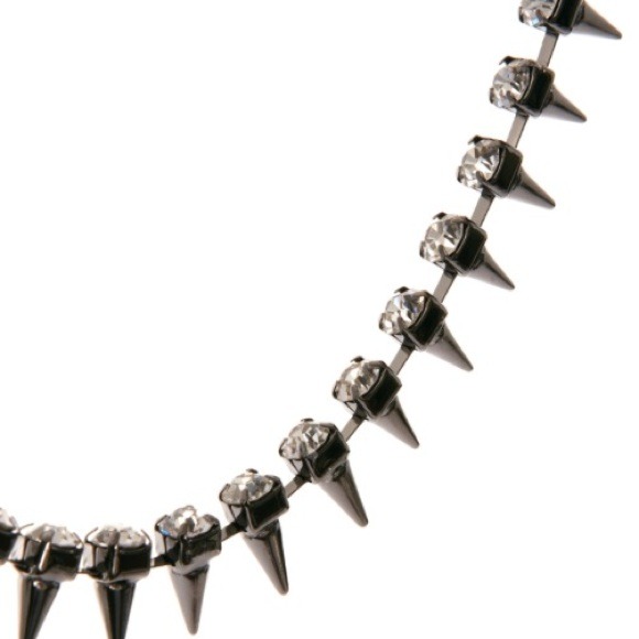 Punk Crystal Stone Spike Rivet Necklace - Picture 3 of 4