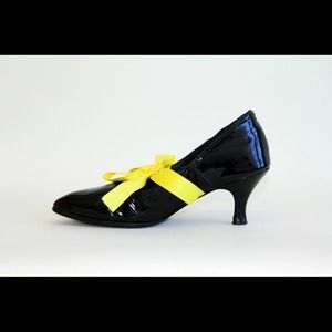 Handmade pumps with yellow ribbon