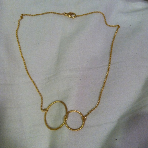 Circle necklace