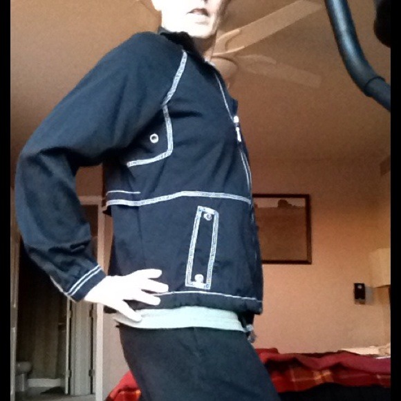 ☔☔ Spring Jacket 🌸🌸 SOLD - Picture 4 of 4