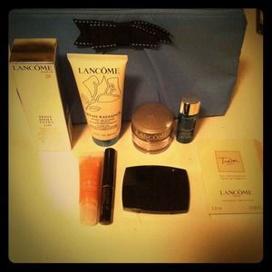 Lancôme bag and accessories:)