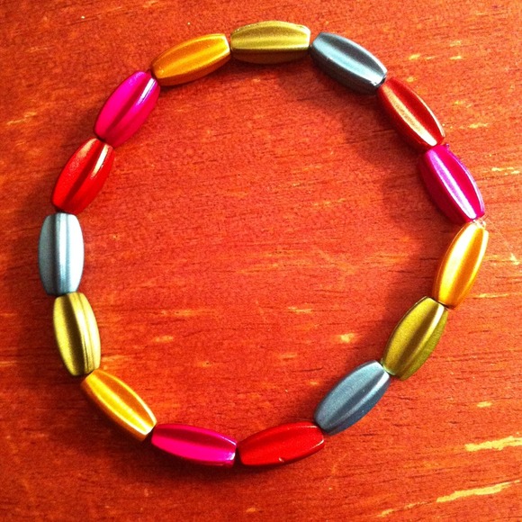 Metallic bracelet