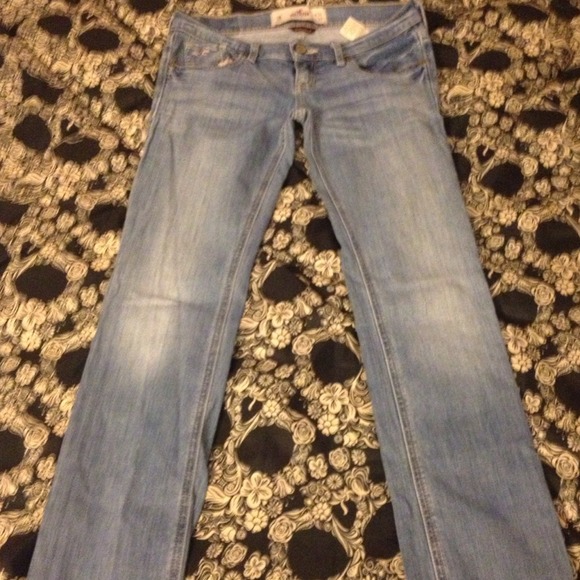🚫SOLD🚫 Hollister Social Stretch light wash jeans