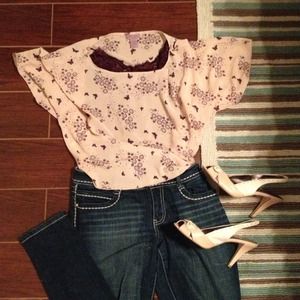 Baby pink "butterfly" print & sleeve style blouse