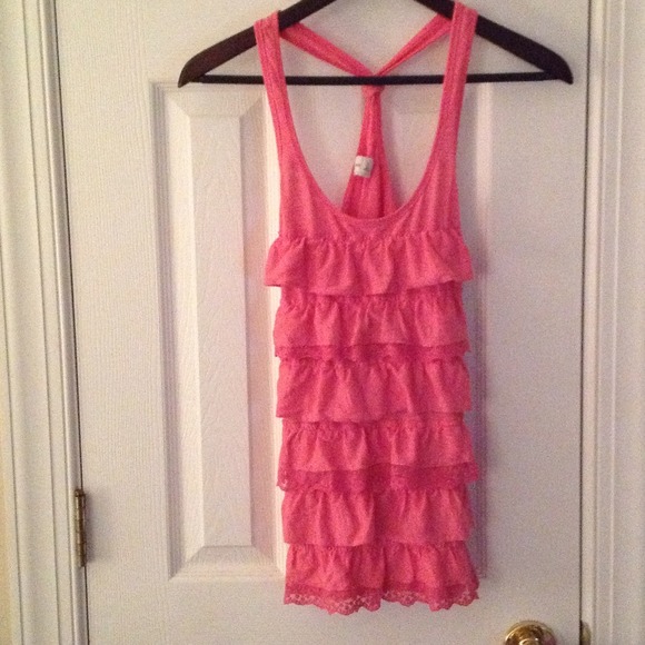 🚫SOLD🚫Abercrombie & Fitch ruffle tank, Size S