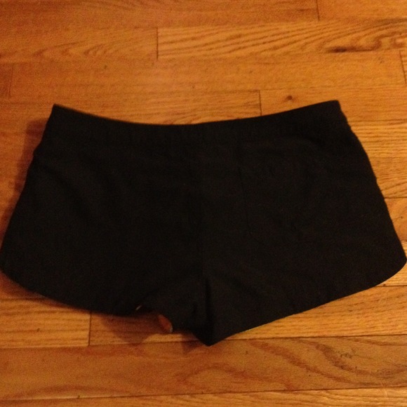 REDUCED Roxy polka dotted swim shorts. Reversible! - Picture 4 of 4