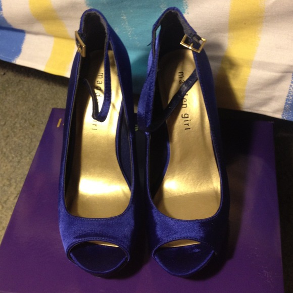 BNIB platform heels - Picture 3 of 4