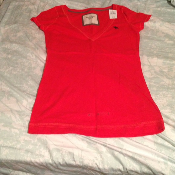 Red Abercrombie & Fitch V-Neck Tee