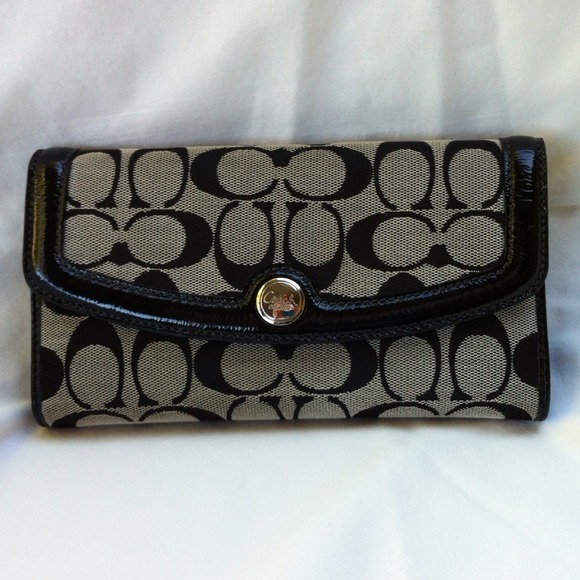 Coach Wallet Black/Gray Signature print